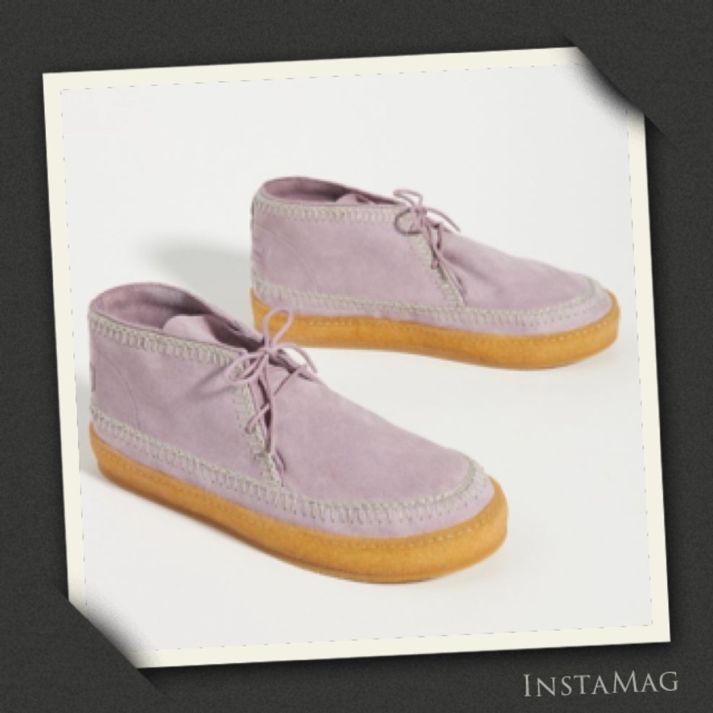 LAIDBACK LONDON CrochetAccented Lilac Chukka Boots